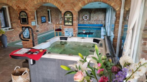 Virág Wellness Villa